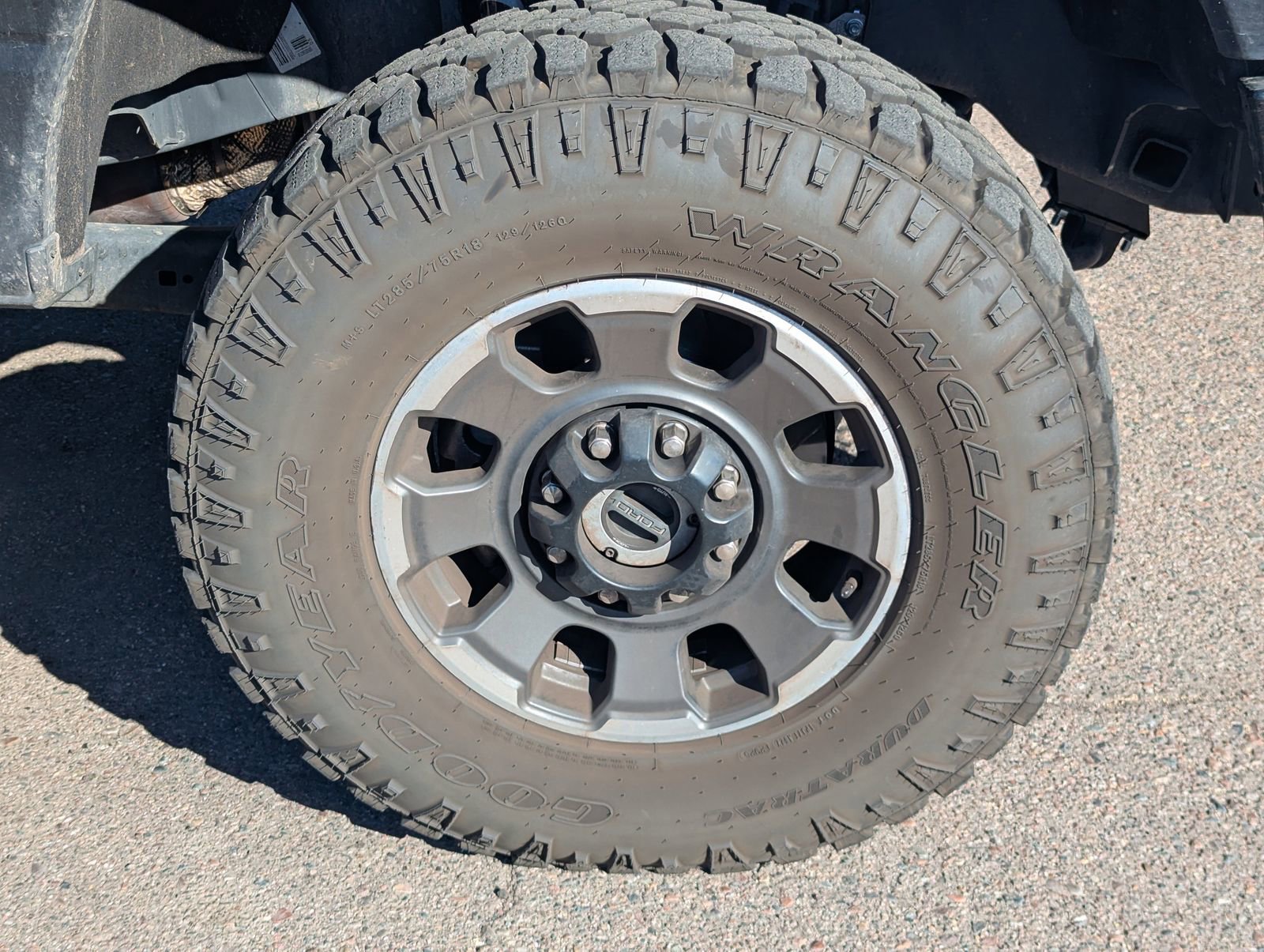 Certified 2023 Ford F350 XLT w/ Tremor Off-Road Package image 4