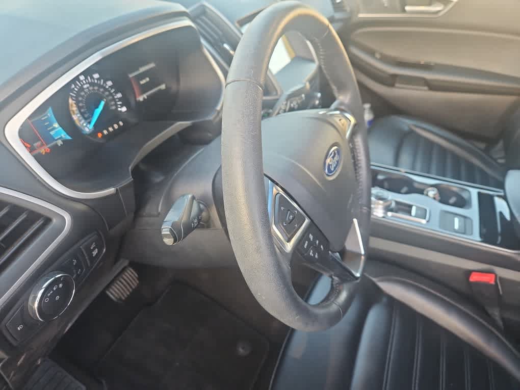 Certified 2019 Ford Edge SEL w/ Equipment Group 201A FWD image 9