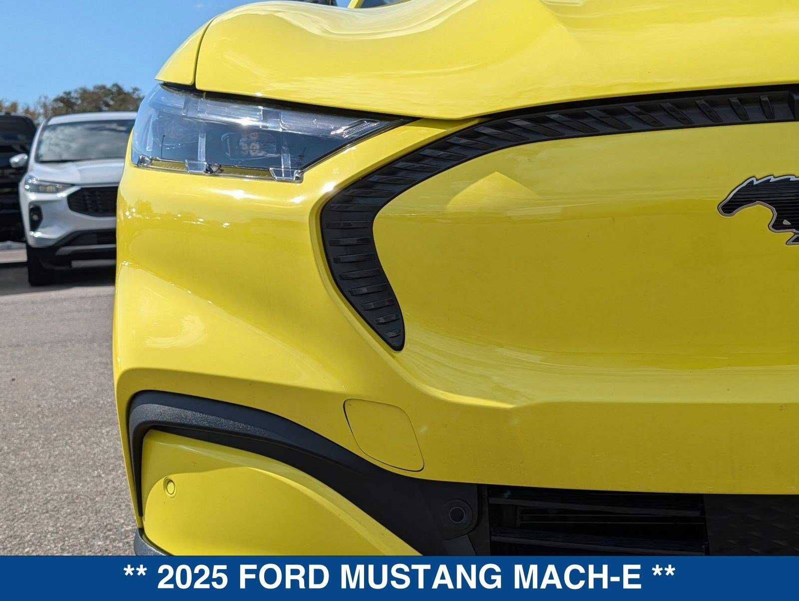 Certified 2025 Ford Mustang Mach-E Select image 9