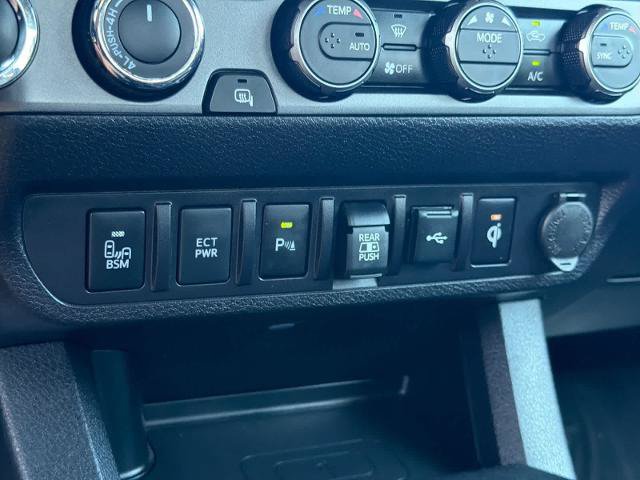 Used 2023 Toyota Tacoma TRD Pro AWD/4WD image 33