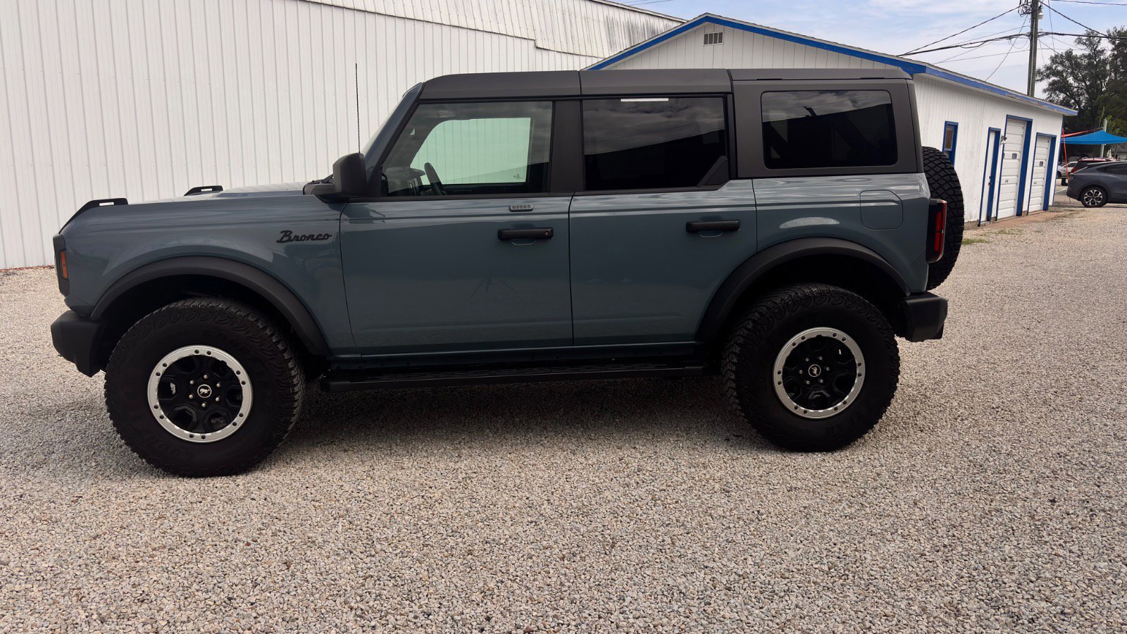 Certified 2023 Ford Bronco Big Bend w/ Sasquatch Package image 2