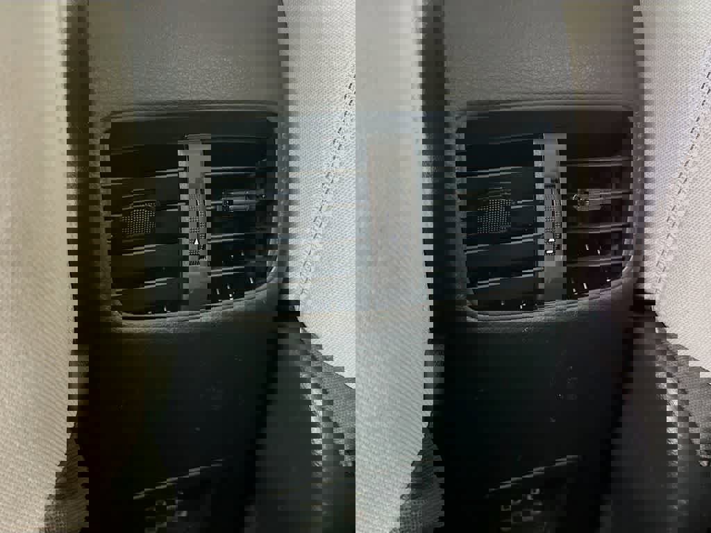 Used 2023 Toyota Corolla Cross LE image 16