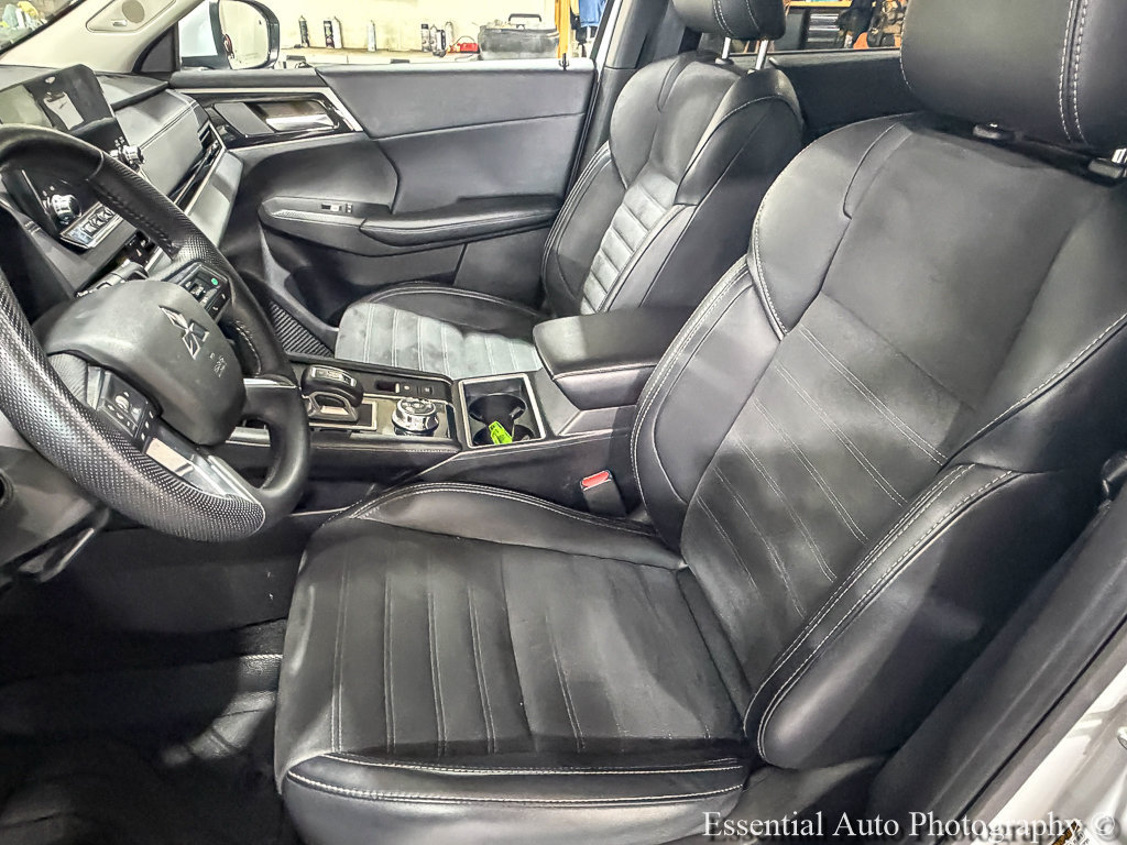 Used 2024 Mitsubishi Outlander SE AWD/4WD image 9
