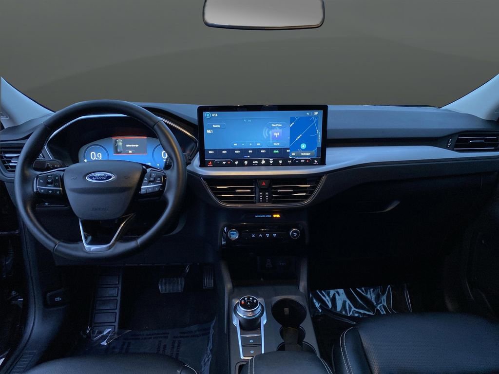 Certified 2025 Ford Escape Platinum image 6