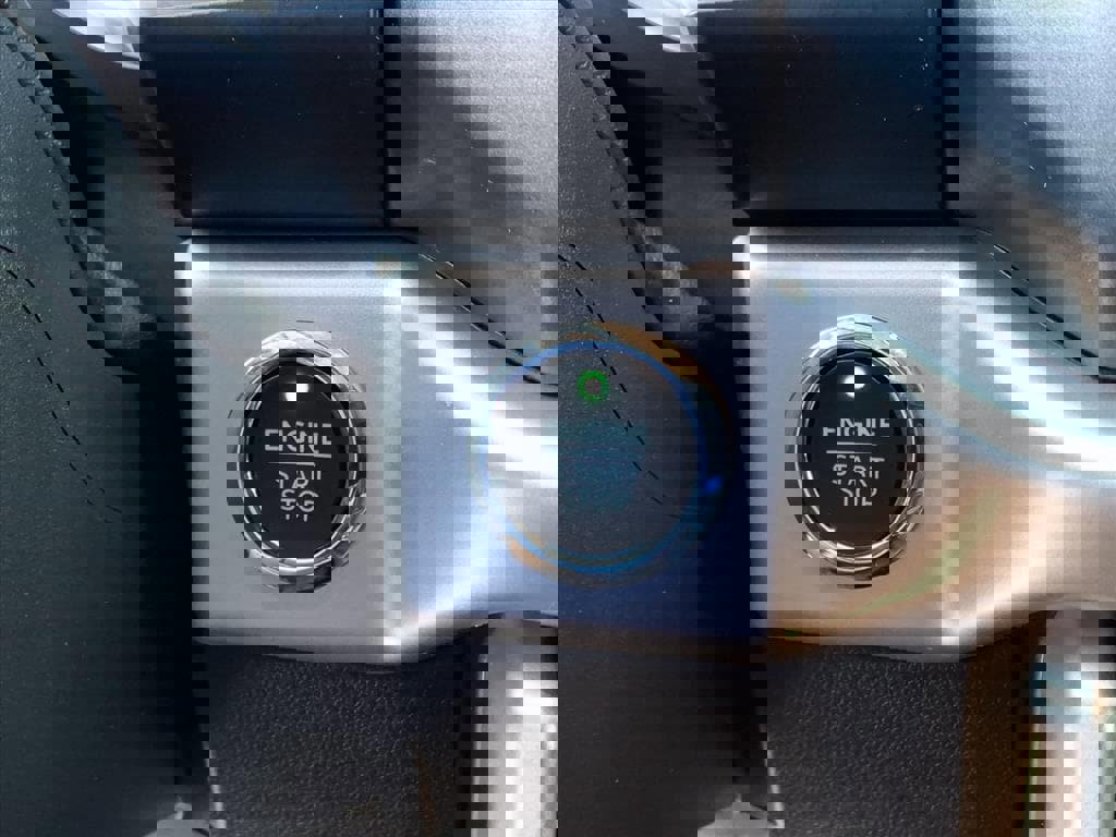 Certified 2024 Ford Expedition XLT image 20