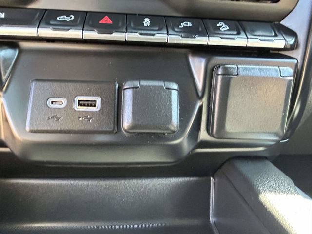 Used 2022 Chevrolet Silverado 1500 LT Trail Boss w/ LT Trail Boss Premium Package AWD/4WD image 13