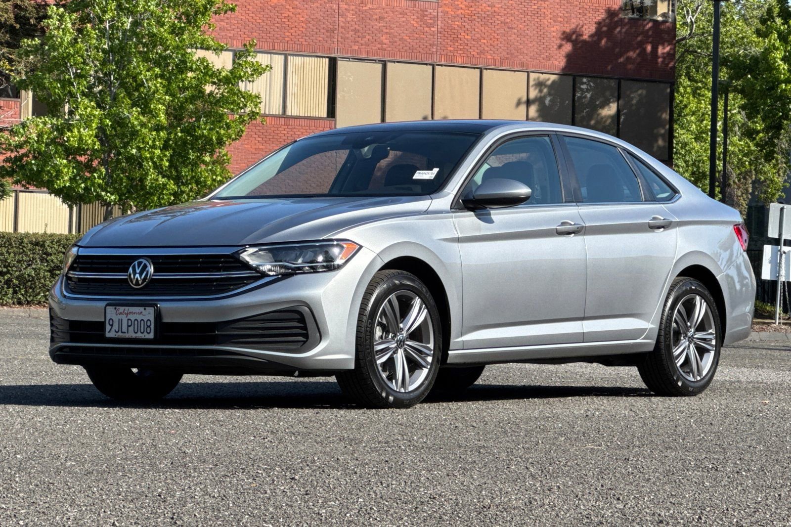 Used 2023 Volkswagen Jetta SE FWD image 8