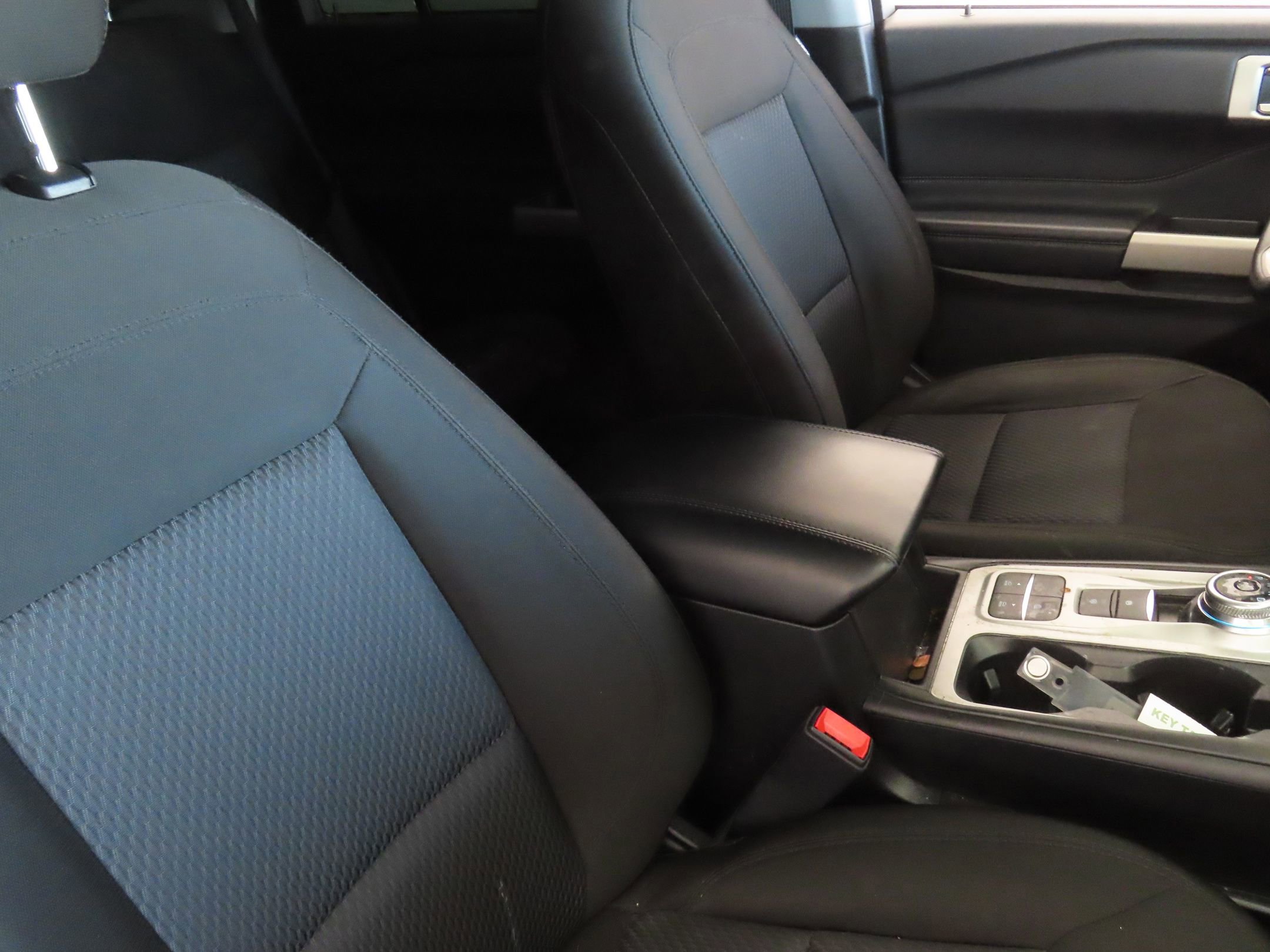 Certified 2022 Ford Explorer XLT image 27