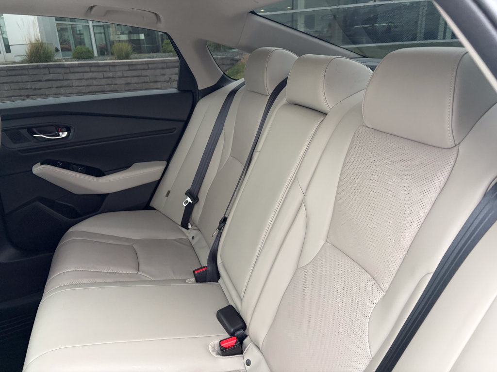 Used 2025 Honda Accord Touring image 12