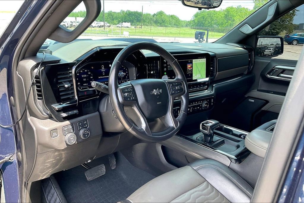Used 2022 Chevrolet Silverado 1500 ZR2 w/ Technology Package AWD/4WD image 11