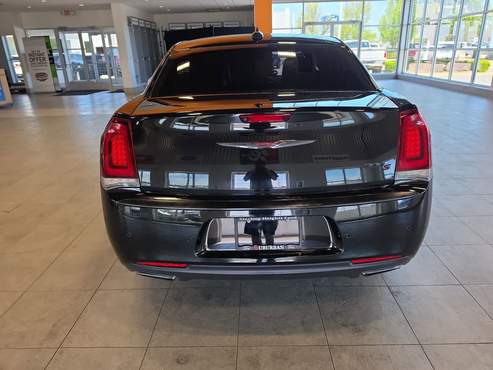 Used 2021 Chrysler 300 S RWD image 9
