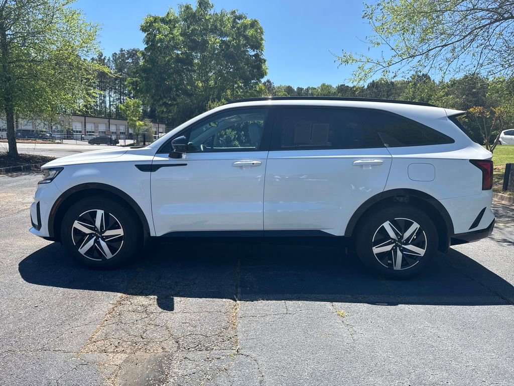 Used 2023 Kia Sorento EX FWD image 2