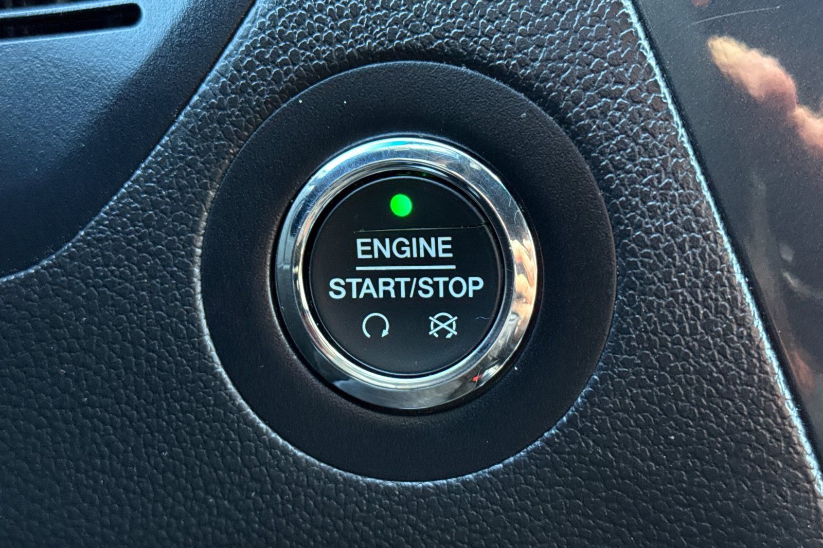 Certified 2017 Ford Explorer XLT w/ Equipment Group 202A image 24