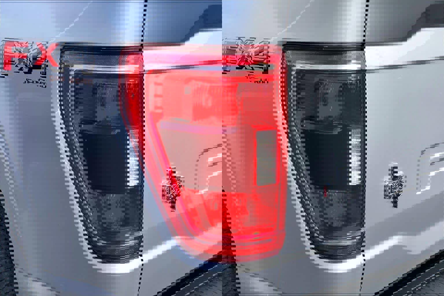 Certified 2022 Ford F150 XLT w/ Equipment Group 302A High image 25