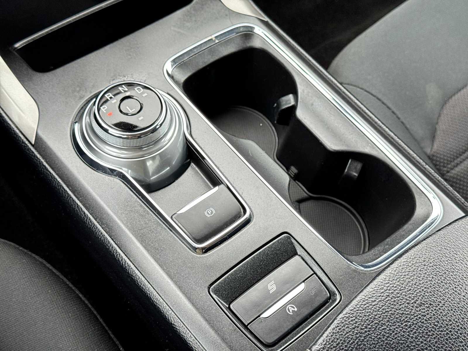 Certified 2020 Ford Fusion SE FWD image 32