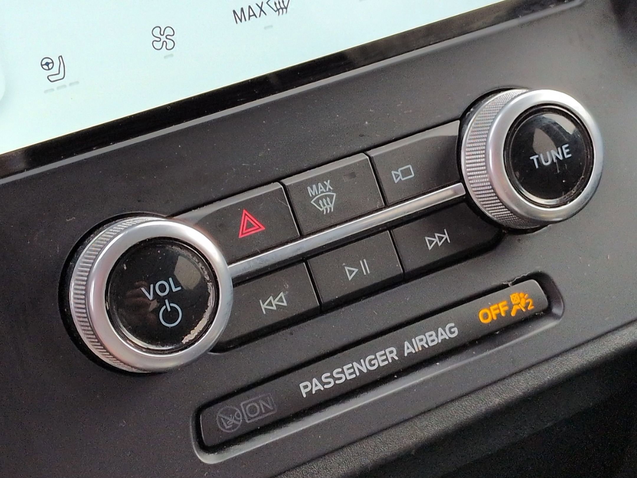 Certified 2022 Ford Edge Titanium image 22