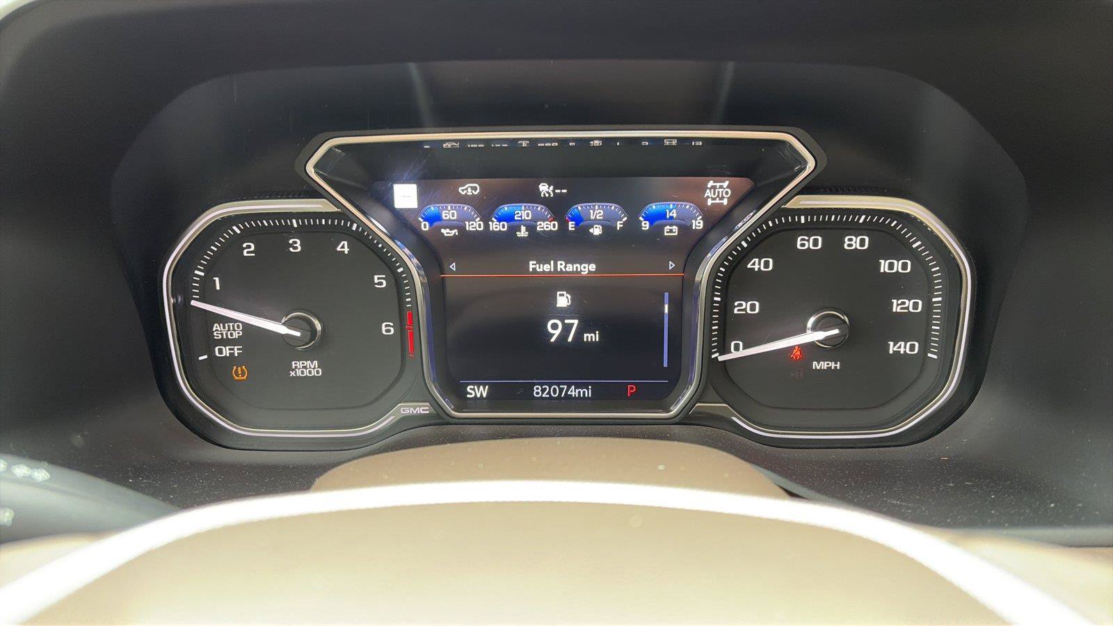 Used 2021 GMC Yukon Denali w/ Denali Premium Package AWD/4WD image 13