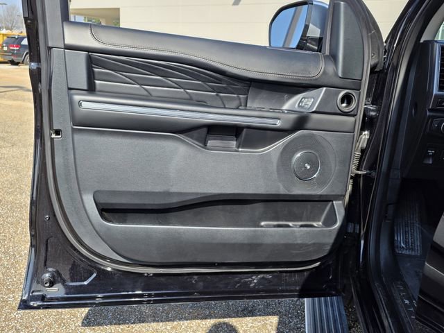 Certified 2020 Ford Expedition Platinum image 14