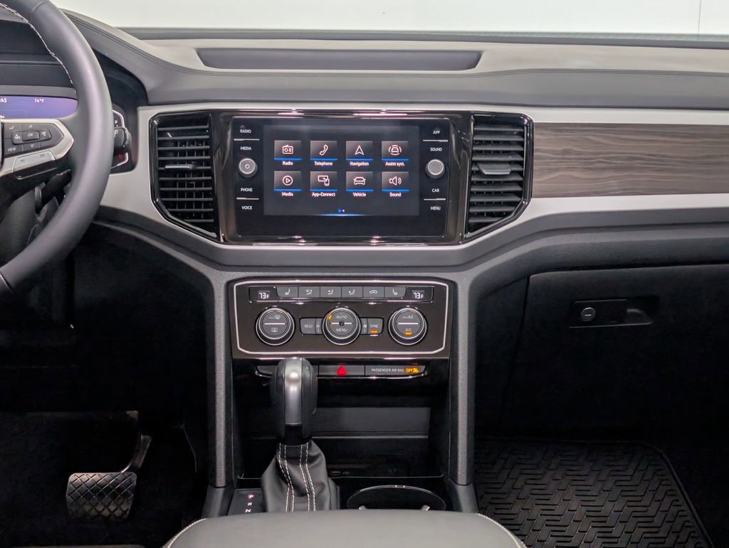 Used 2022 Volkswagen Atlas SE image 15