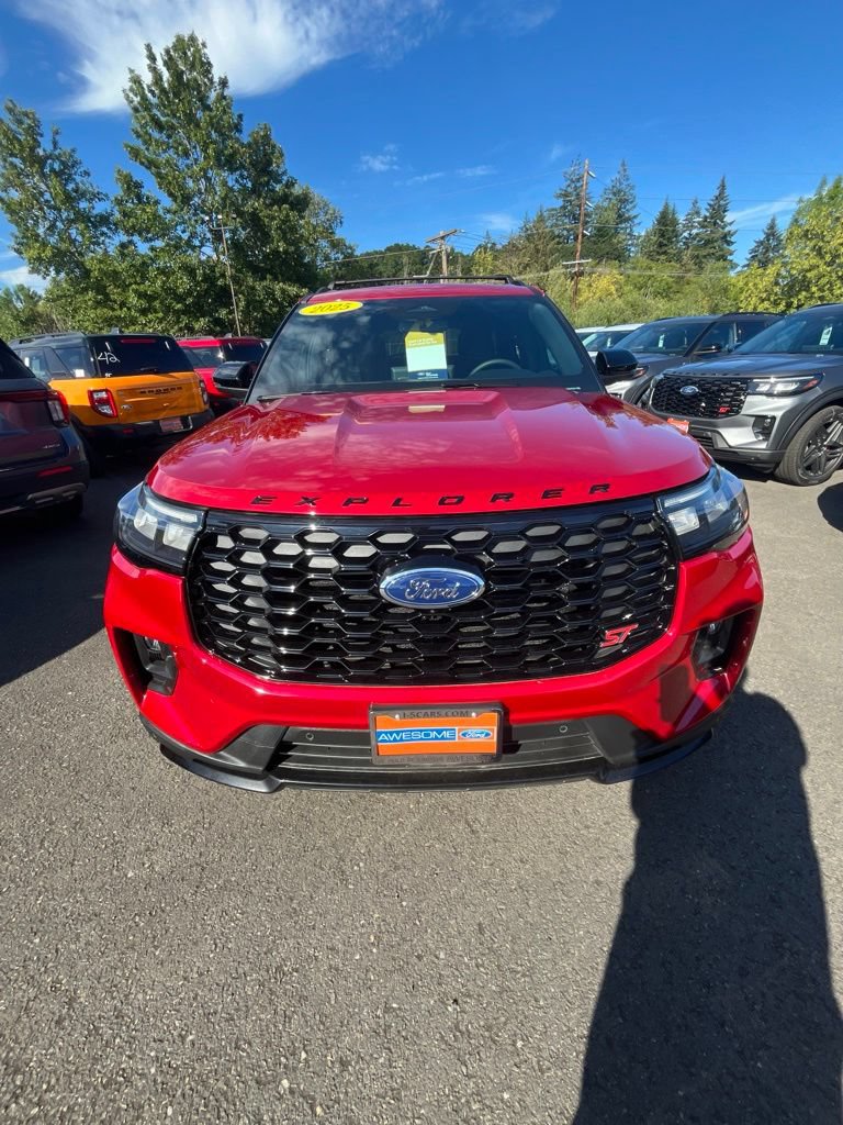 Certified 2025 Ford Explorer ST w/ Sun And Sound Package AWD/4WD image 6