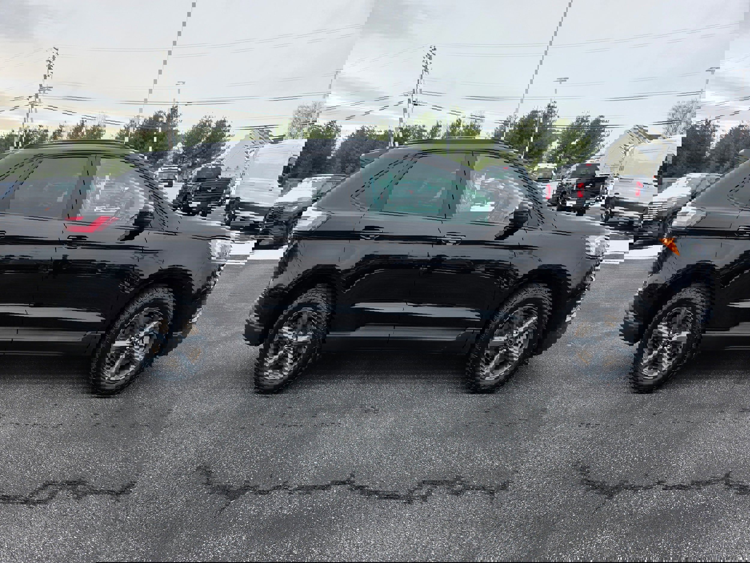 Certified 2023 Ford Edge SEL w/ Sport Appearance Package image 2