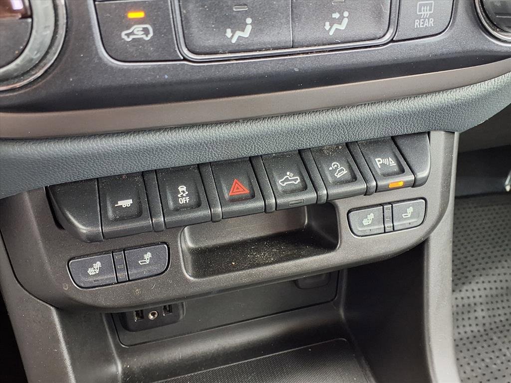 Used 2022 Chevrolet Colorado Z71 image 11