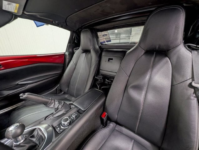 Used 2022 MAZDA MX-5 Miata RF Grand Touring RWD image 10