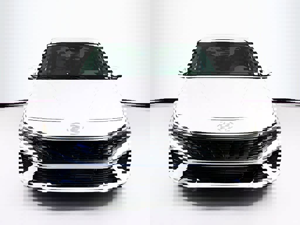 Used 2024 Hyundai Elantra SEL image 8