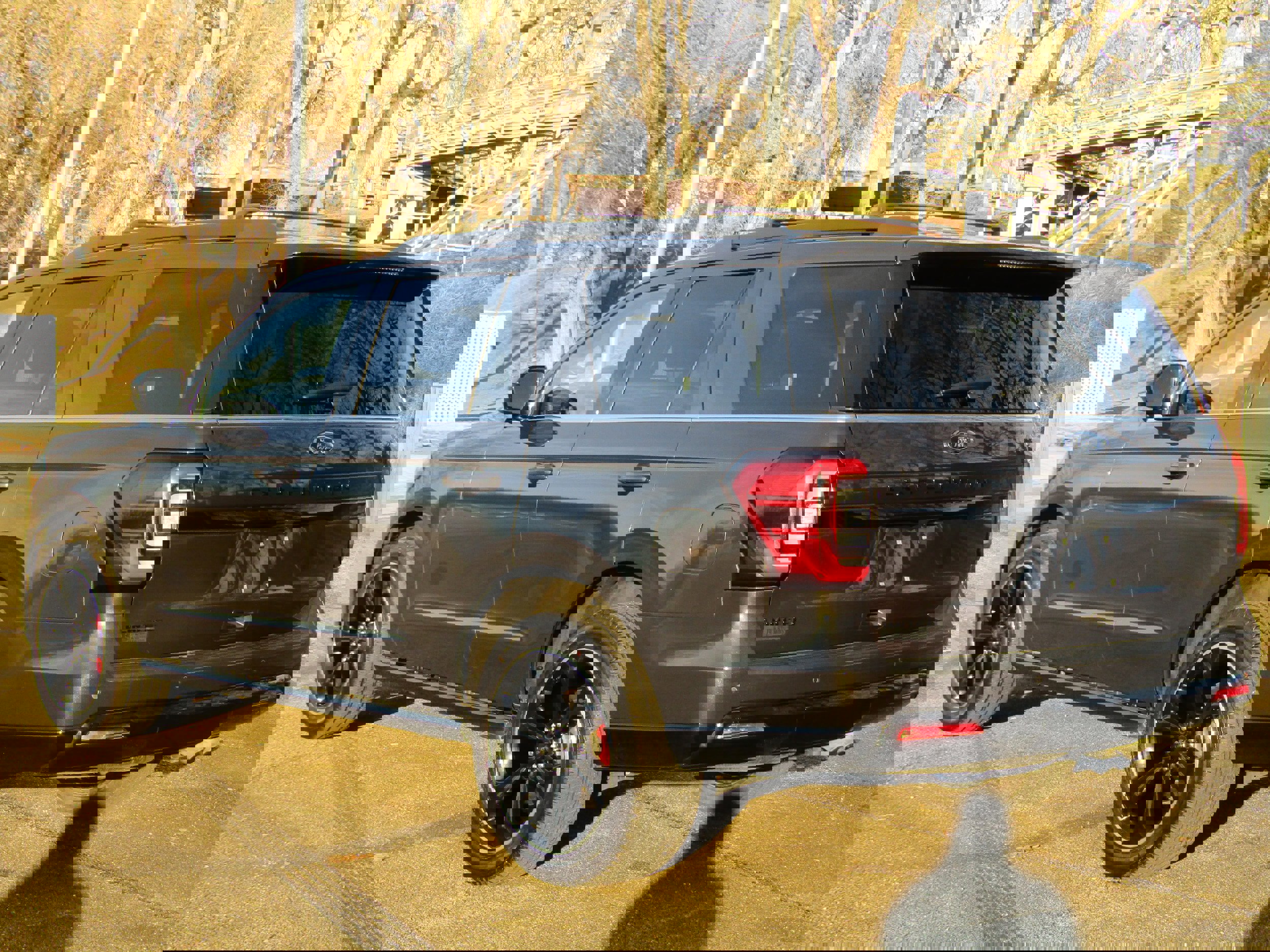 Certified 2023 Ford Expedition Limited image 2