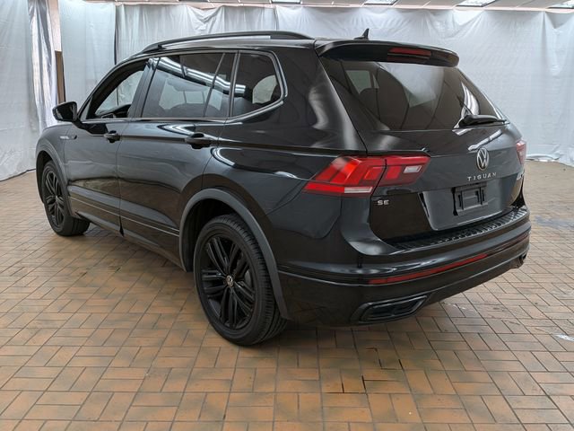 Used 2022 Volkswagen Tiguan SE R-Line image 3