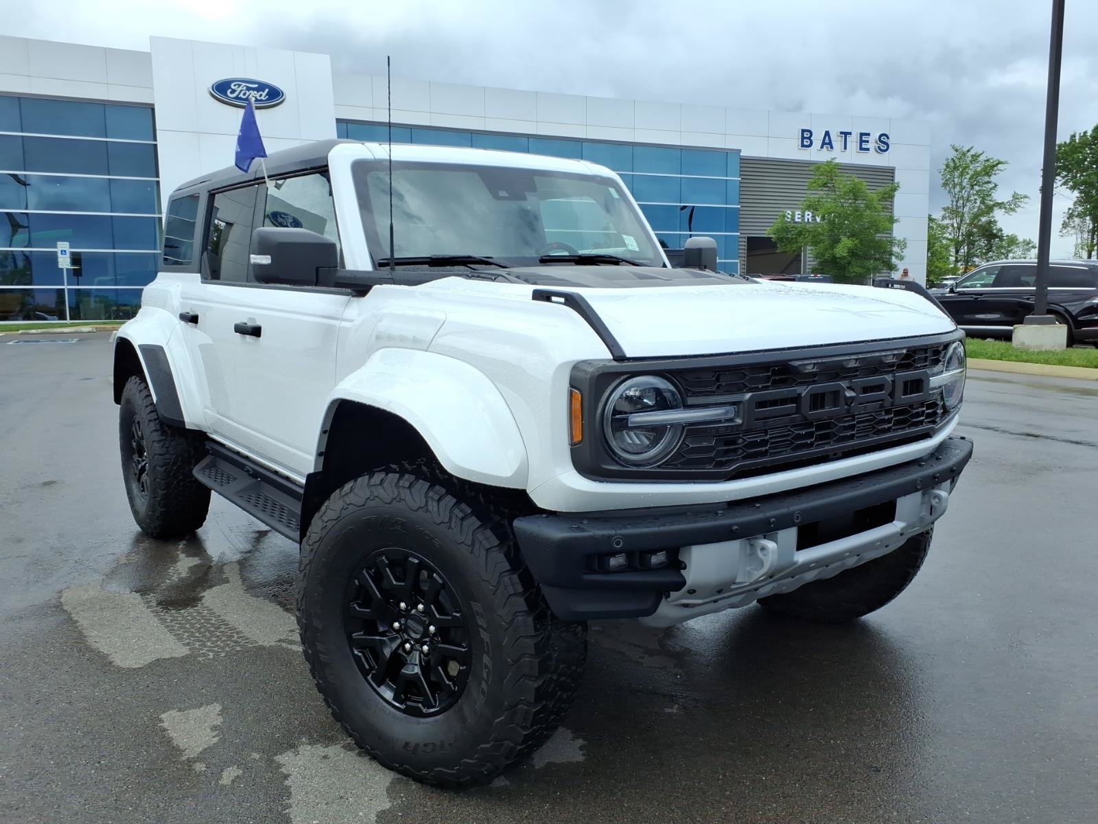 Certified 2024 Ford Bronco Raptor w/ Interior Carbon Fiber Pack 6 AWD/4WD image 1