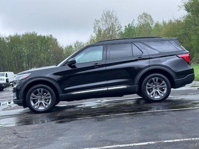 Certified 2025 Ford Explorer Active w/ Active Comfort Package AWD/4WD image 8