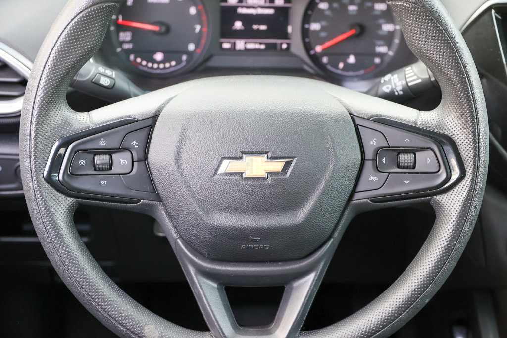 Used 2023 Chevrolet TrailBlazer LT w/ Convenience Package AWD/4WD image 10