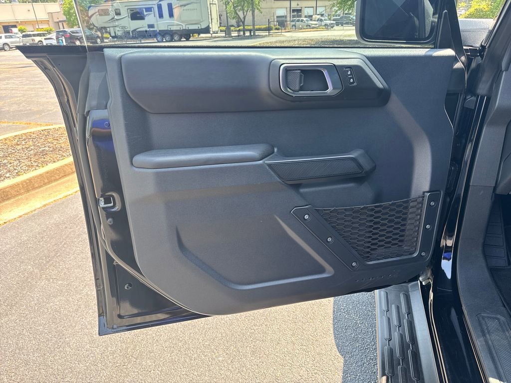 Certified 2025 Ford Bronco Outer Banks AWD/4WD image 16