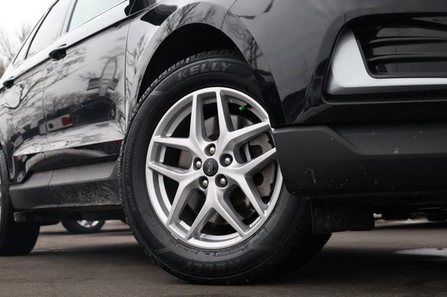 Certified 2024 Ford Edge SEL image 6