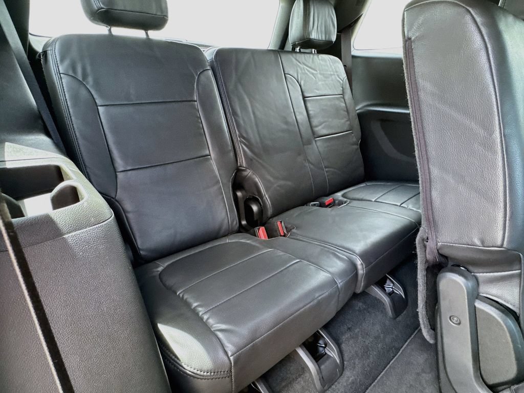 Used 2023 Chevrolet Traverse LS w/ Safety Package FWD image 25