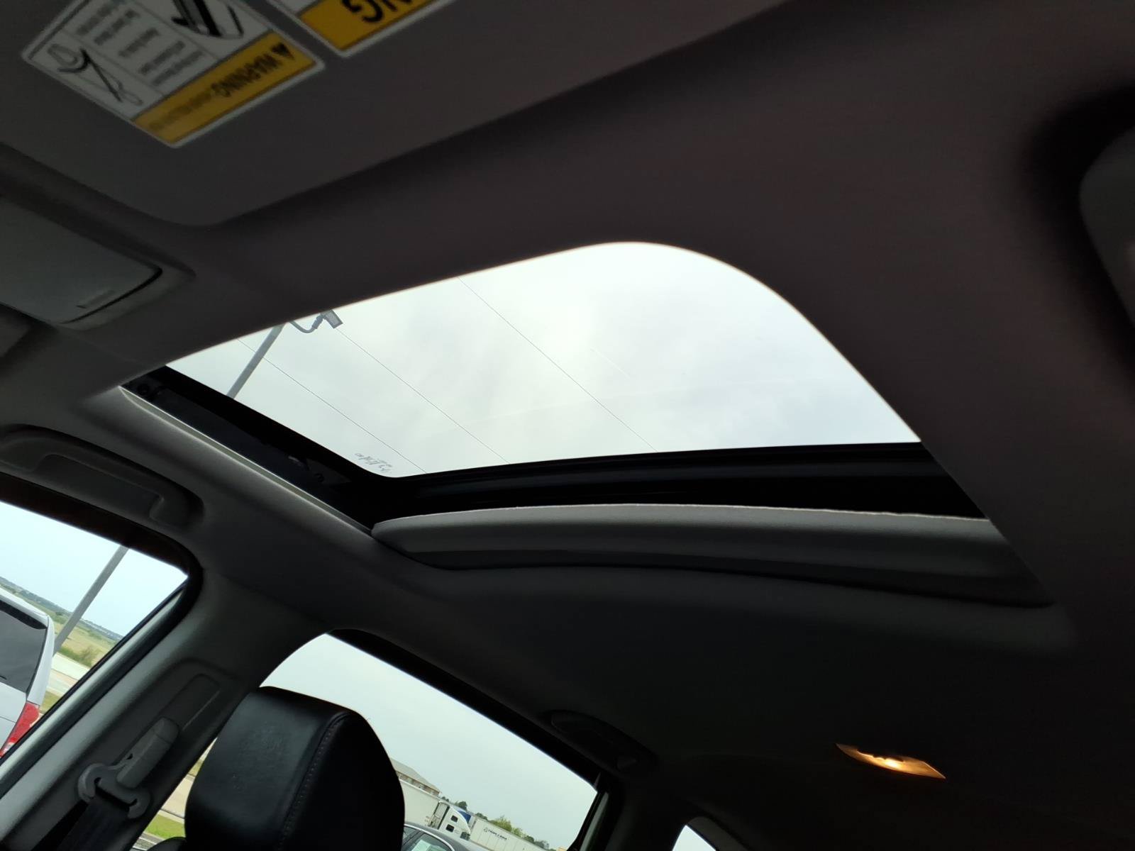 Used 2017 Honda CR-V Touring image 9