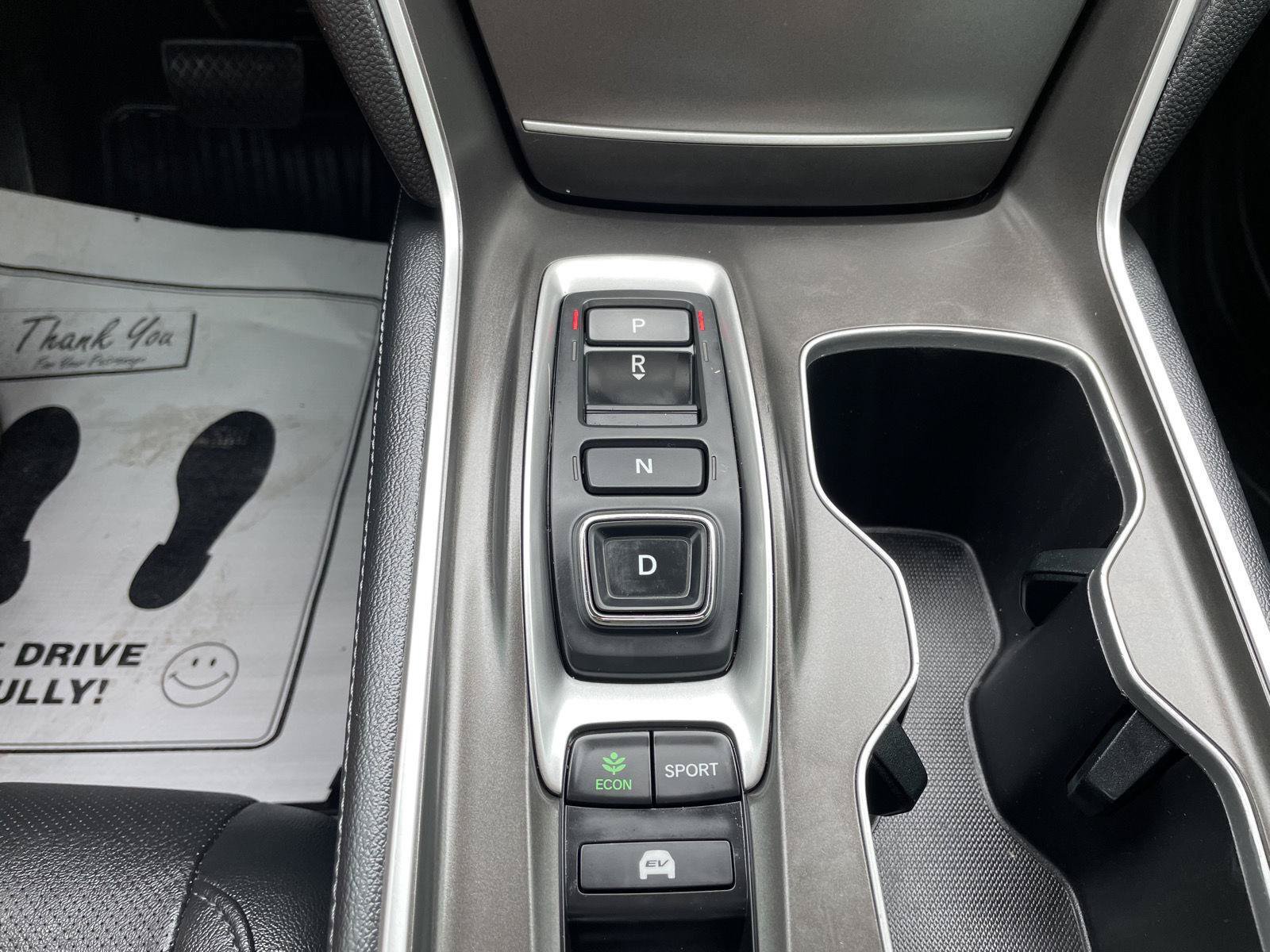 Used 2022 Honda Accord Touring image 32