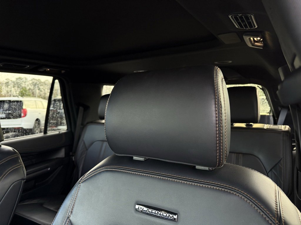 Certified 2024 Ford Expedition Platinum image 23