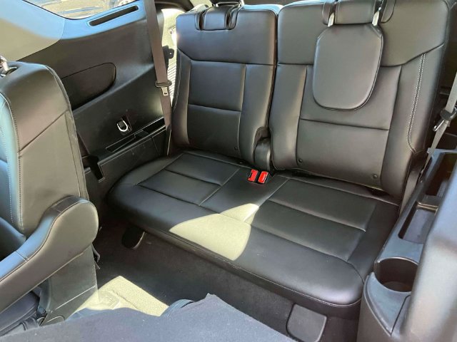 Certified 2023 Ford Explorer XLT w/ Equipment Group 202A AWD/4WD image 19