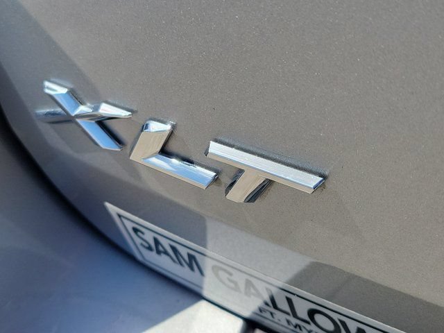 Certified 2023 Ford Explorer XLT w/ Equipment Group 202A RWD image 8