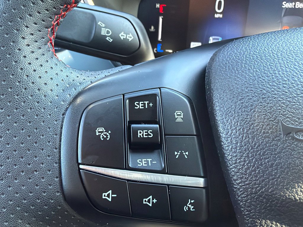 Certified 2023 Ford Escape ST-Line w/ Tech Pack #1 AWD/4WD image 5