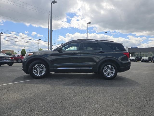 Certified 2022 Ford Explorer XLT w/ Equipment Group 202A AWD/4WD image 13