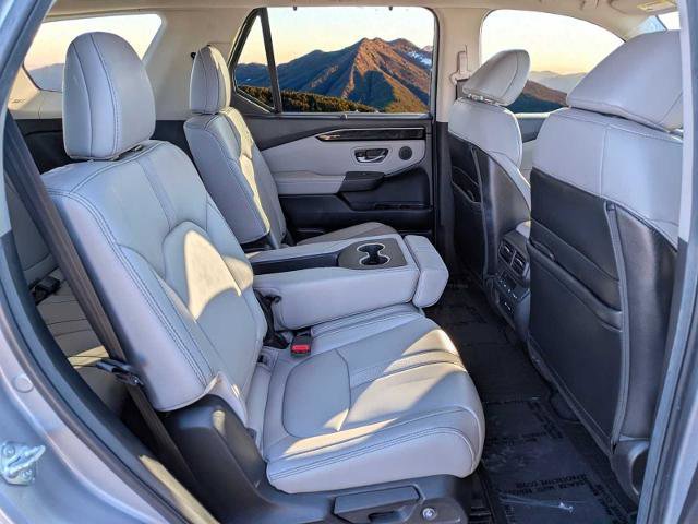 Used 2025 Honda Pilot EX-L image 22