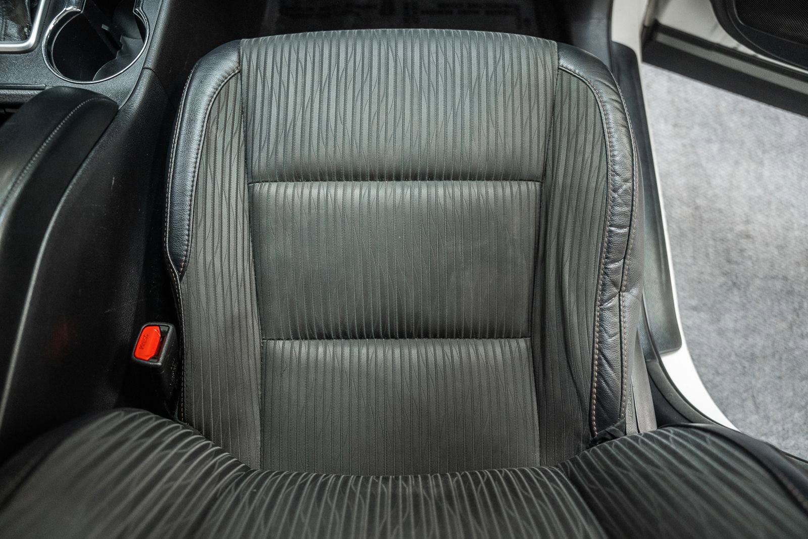 Used 2017 Toyota Highlander Plus w/ Protection Package #3 AWD/4WD image 36