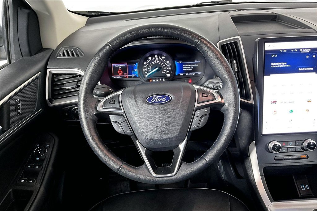 Certified 2024 Ford Edge SEL w/ Convenience Package AWD/4WD image 5
