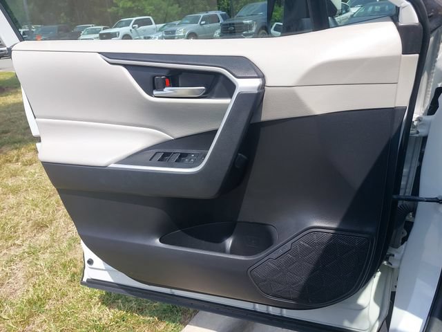 Used 2022 Toyota RAV4 XLE Premium FWD image 26