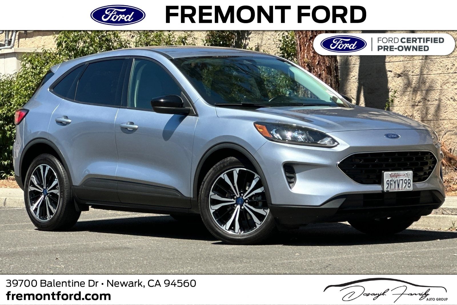 Certified 2022 Ford Escape SE w/ SE Sport Appearance Package FWD image 1