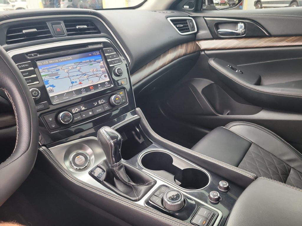 Used 2017 Nissan Maxima Platinum w/ Medallion Package FWD image 19