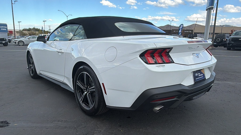 Certified 2025 Ford Mustang Convertible RWD image 5